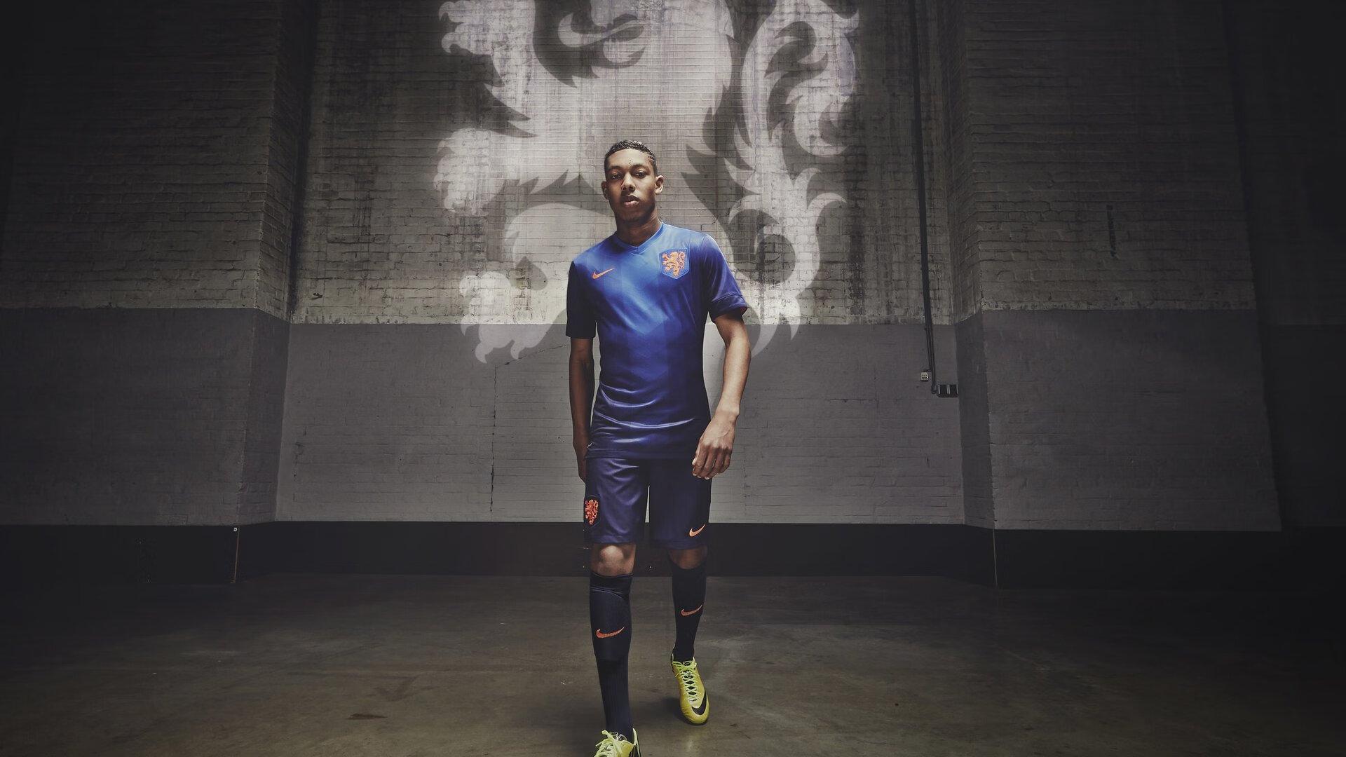 费迪南德，播客为球员去魅，未来期待与梅西的深度对话