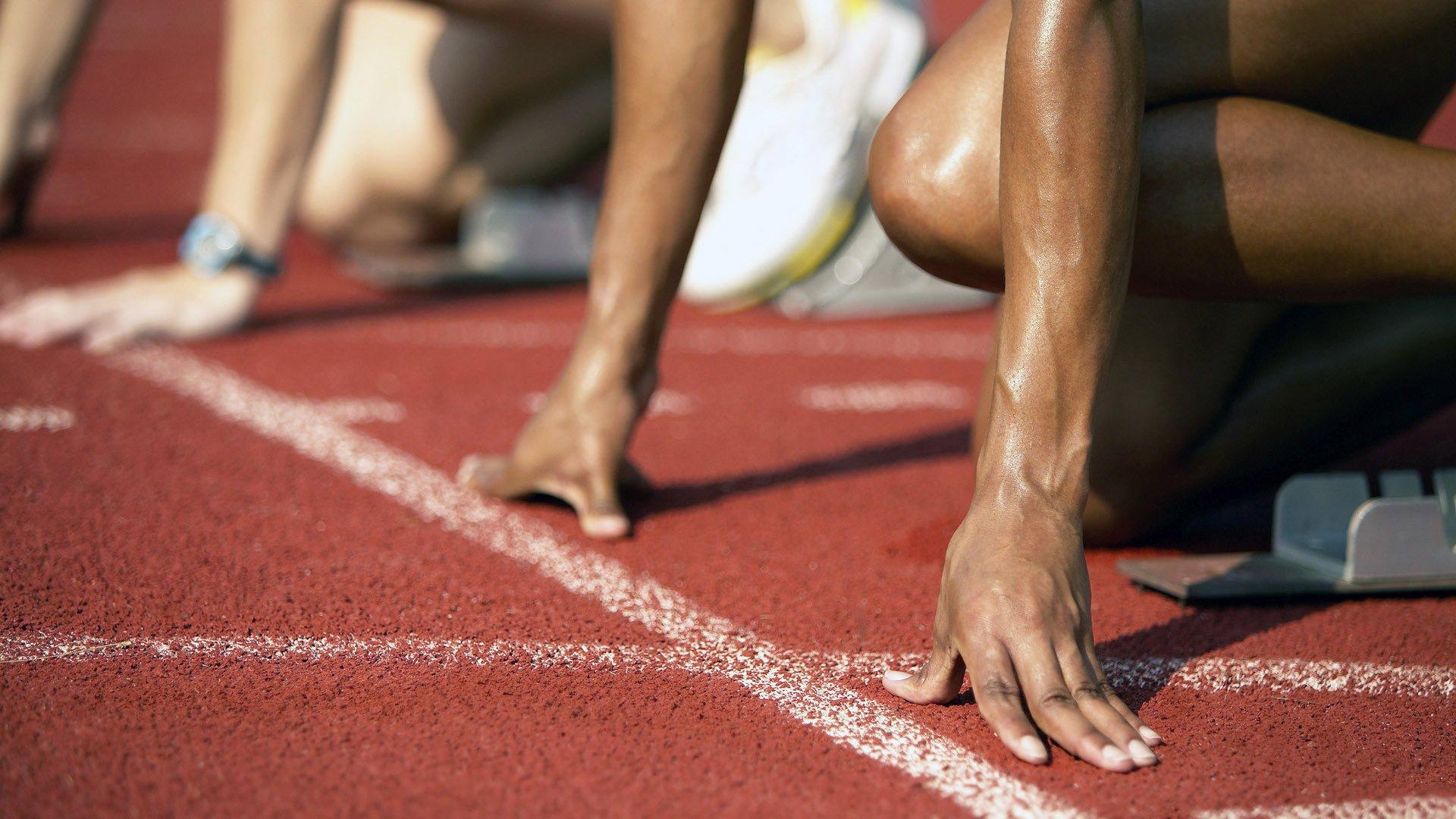 沙尔克重组人才体系，阵容规划师本·芒加离任引关注